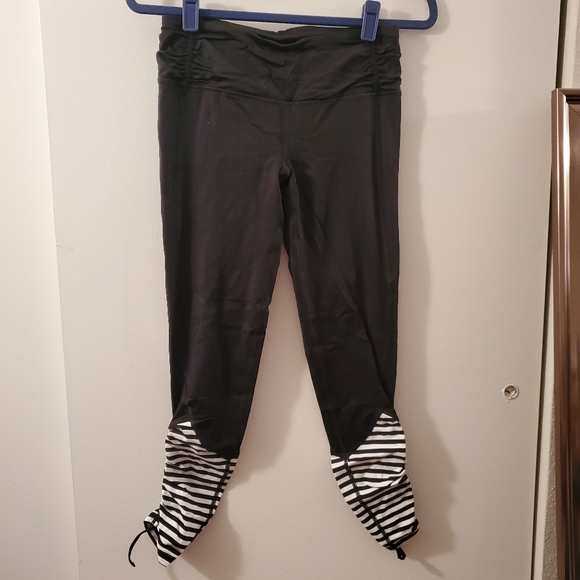 Victoria's Secret BSX Sport | Black Showtime Tight Leggings - Picture 1 of 7